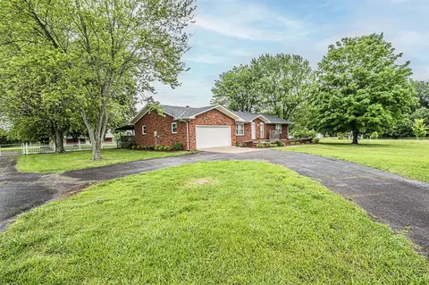 3176 New Cut Rd, Alvaton, KY 42122