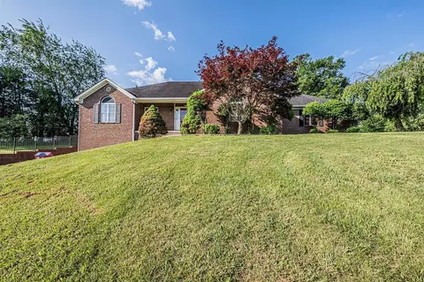 1427 W G Talley Rd, Alvaton, KY 42122