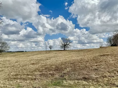 3 Smiths Grove Road, Scottsville, KY 42164