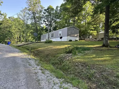 113 Greenwood Trl, Mammoth Cave, KY 42259