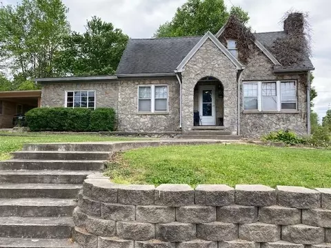 309 N Main St, Greenville, KY 42345