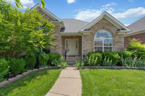 814 Biscaynne Ct, Bowling Green, KY 42101