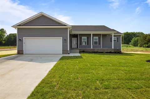 1205 Cadence Ln, Bowling Green, KY 42101