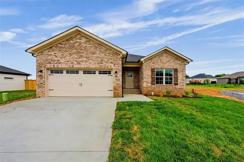 1140 Shallowford St, Bowling Green, KY 42101