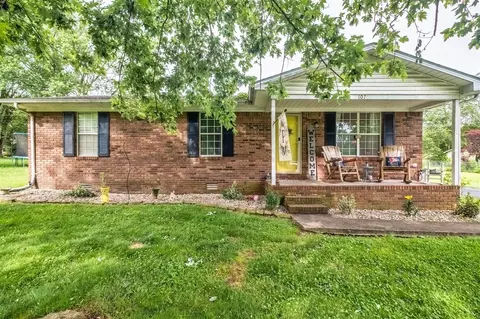 107 Crescent Dr, Russellville, KY 42276