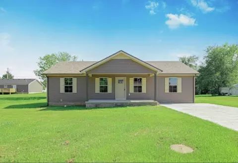 227 Second St, Horse Cave, KY 42749