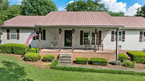 480 Old Nashville Loop 3 Rd, Woodburn, KY 42170