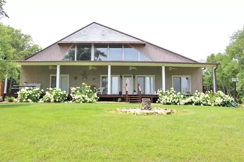 41 Lakeview Dr, Scottsville, KY 42164