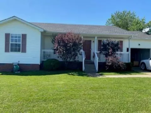108 Chase Ct, Oak Grove, KY 42262