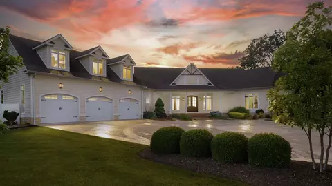 1010 Timbercrest Ct, Bowling Green, KY 42104