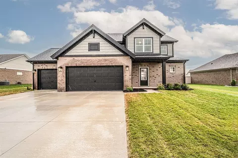 1190 Yorktown Ln, Bowling Green, KY 42104