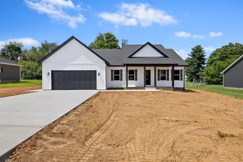 117 Virginia Dr, Auburn, KY 42206