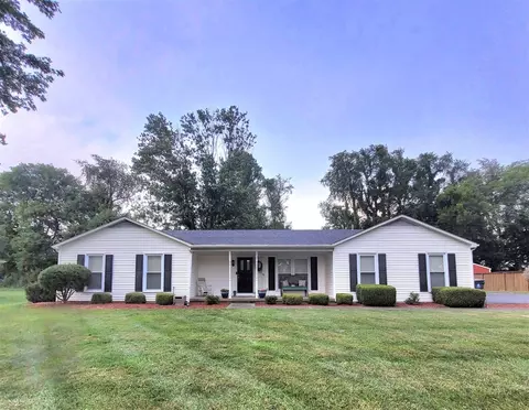 260 Crestlake Way, Bowling Green, KY 42104