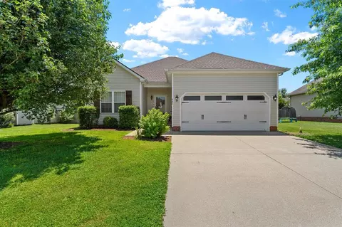 985 Wintercress Ln, Bowling Green, KY 42104