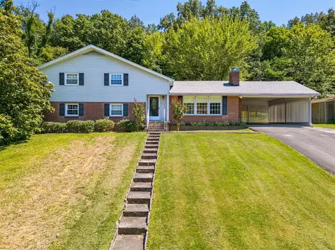 811 Crittenden Cir, Russellville, KY 42276