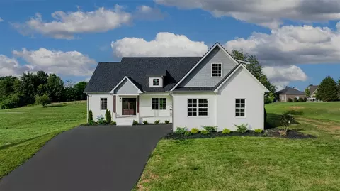 170 The Trace Dr, Alvaton, KY 42122