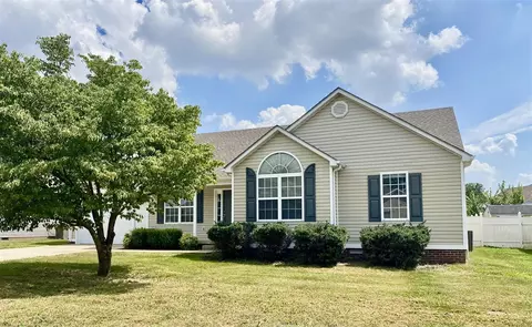 726 Springfield Blvd, Bowling Green, KY 42104