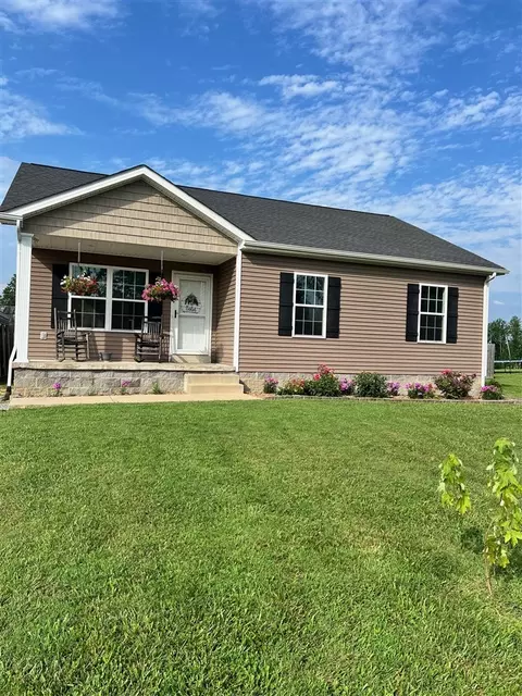 570 Halifax Rd, Scottsville, KY 42164