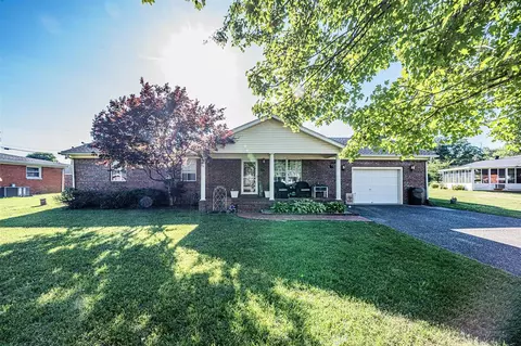 25 Southmont Dr, Scottsville, KY 42164