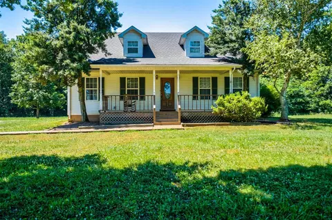499 Summers Rd, Auburn, KY 42206