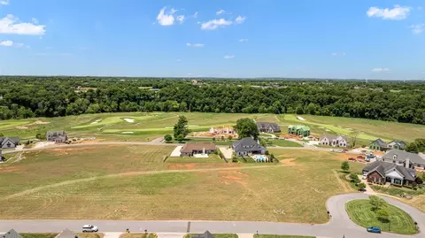 1175 Drakes Ridge Ln, Bowling Green, KY 42103