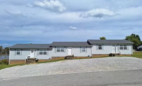 201 Lauderdale Dr, Glasgow, KY 42141