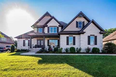 3328 Sunburst Ct, Bowling Green, KY 42104