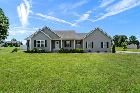 121 Ridgetop Dr, Russellville, KY 42276
