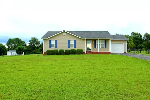 148 Tyler Dr, Smiths Grove, KY 42171