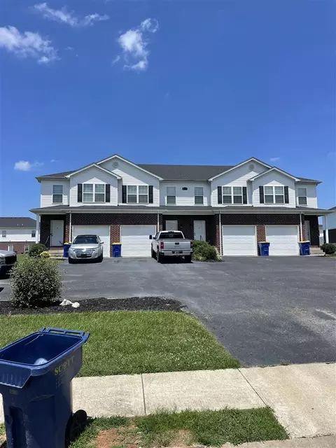 243 Moss View St, Bowling Green, KY 42103