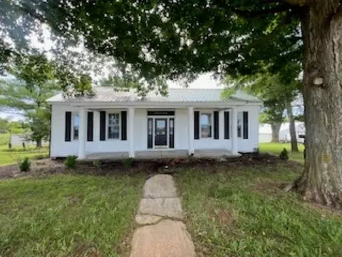 8643 Russellville Rd, Bowling Green, KY 42101