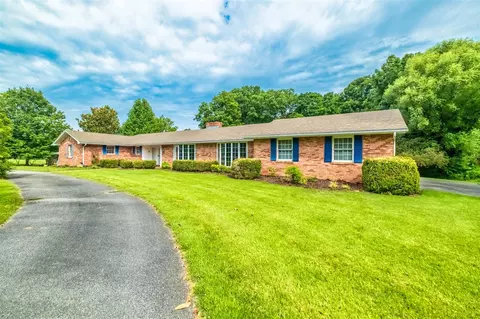 528 Hilltop Trl, Bowling Green, KY 42101