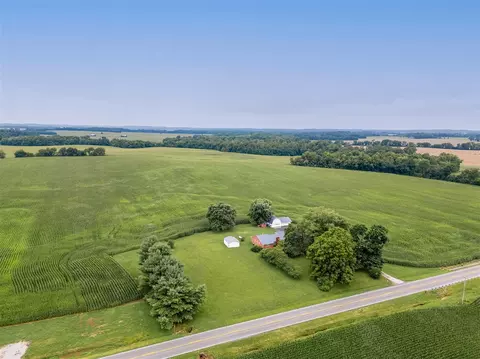 8394 Clarksville Rd, Russellville, KY 42276