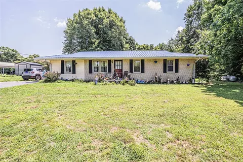 3164 Whitney Rd, Scottsville, KY 42164