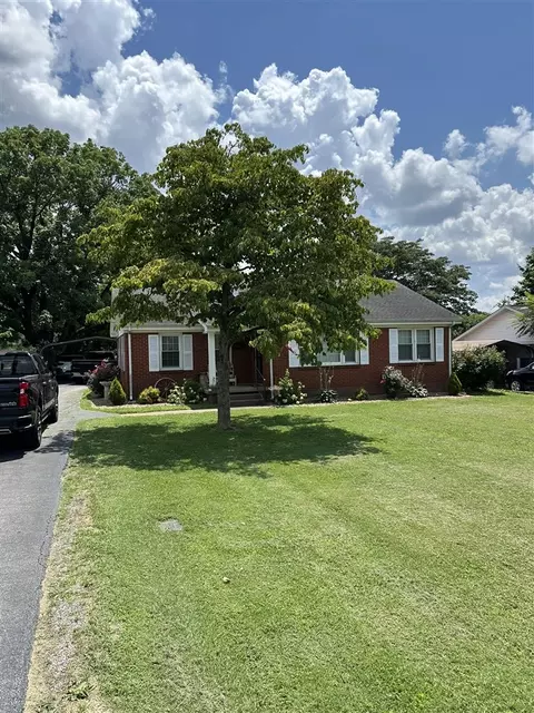 207 Leon St, Franklin, KY 42134