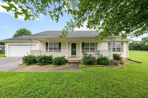 143 Rolling Meadows Dr, Bowling Green, KY 42101