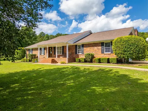234 T Graham Rd, Russellville, KY 42276