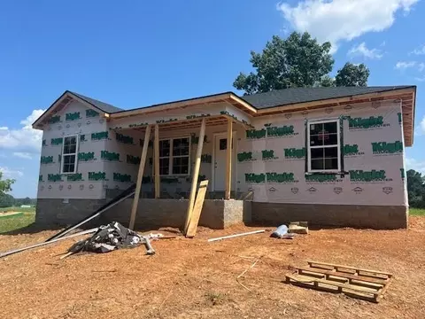 92 Petty Davis Rd, Scottsville, KY 42164