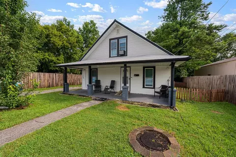 403 E College St, Glasgow, KY 42141