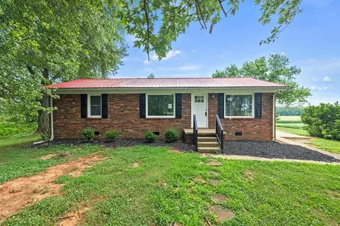 550 Jim Green Rd, Trenton, KY 42286