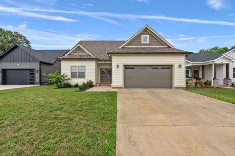 596 Denver Cir, Bowling Green, KY 42103