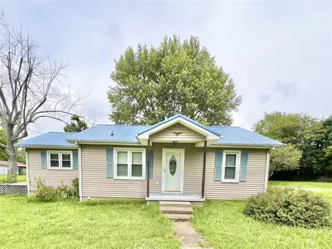 4704 Mammoth Cave Rd, Cave City, KY 42127