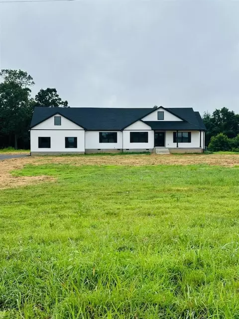 3071 Duncan Chapel Rd, Auburn, KY 42206