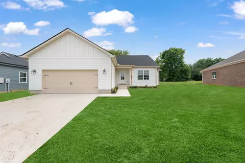 542 Pleasant Meadow Ln, Bowling Green, KY 42104