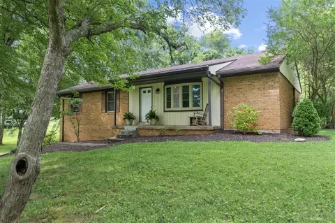 260 Wagon Trl, Bowling Green, KY 42103