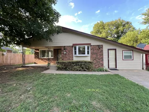 105 Otis White St, Morgantown, KY 42261