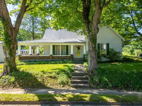 611 W Main St, Auburn, KY 42206