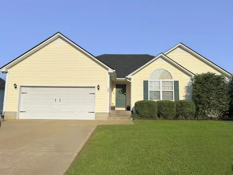 323 Turkey Run Dr, Bowling Green, KY 42101