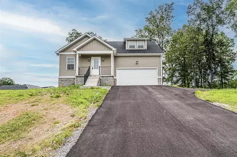 10 Kellie Ct, Scottsville, KY 42164