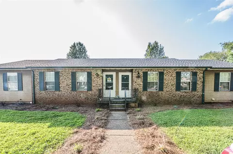 1285 Kenilwood Way, Bowling Green, KY 42104